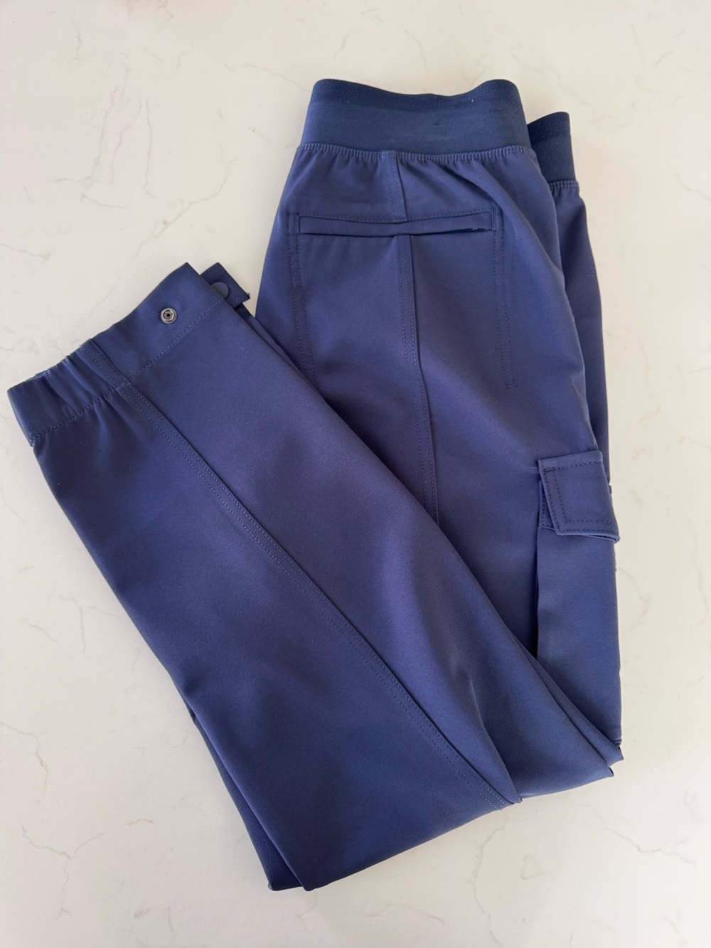 Athleta Navy Endless Cargo pant! Never worn!!!
